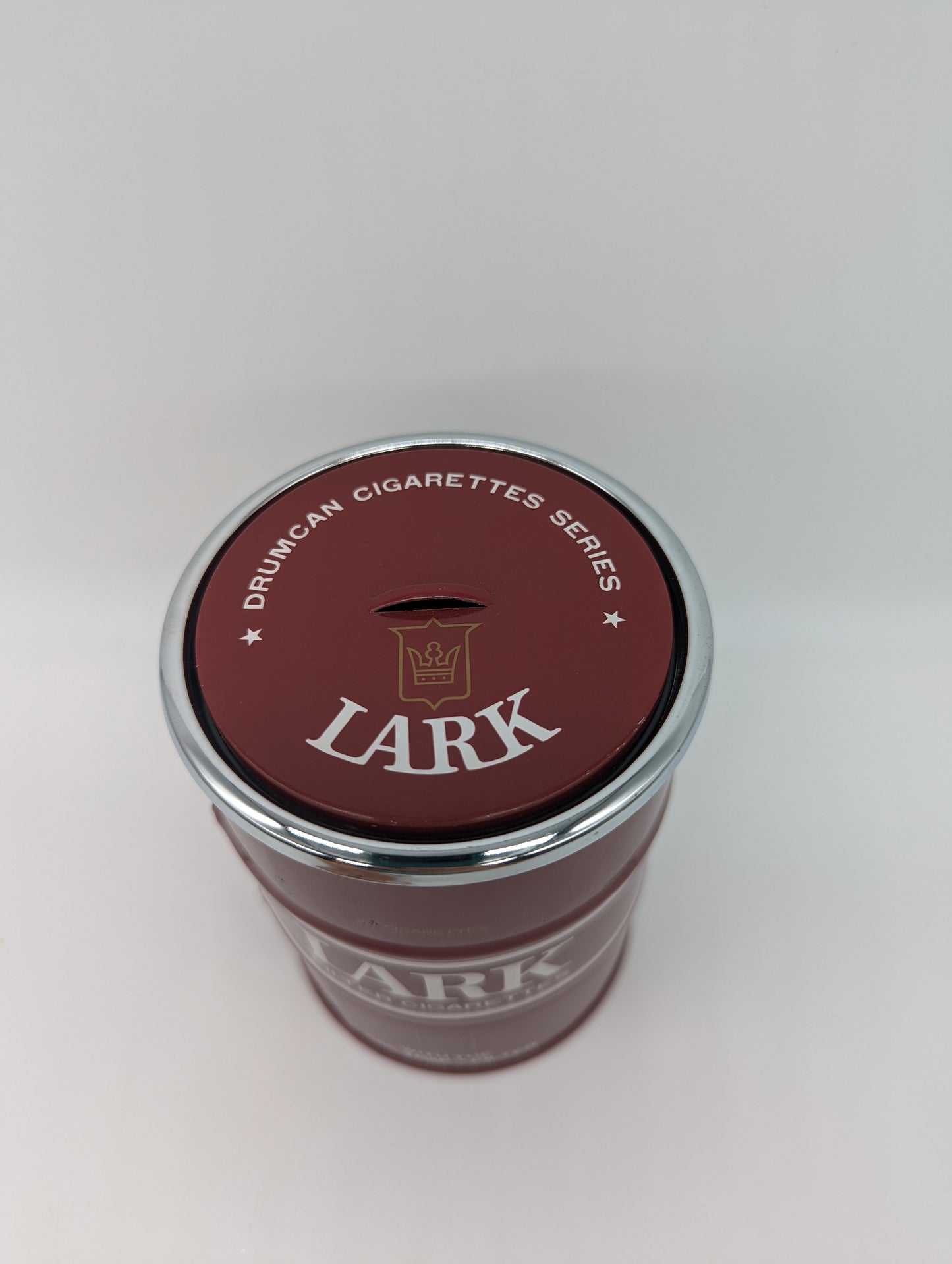 Lark Garbage can ash tray