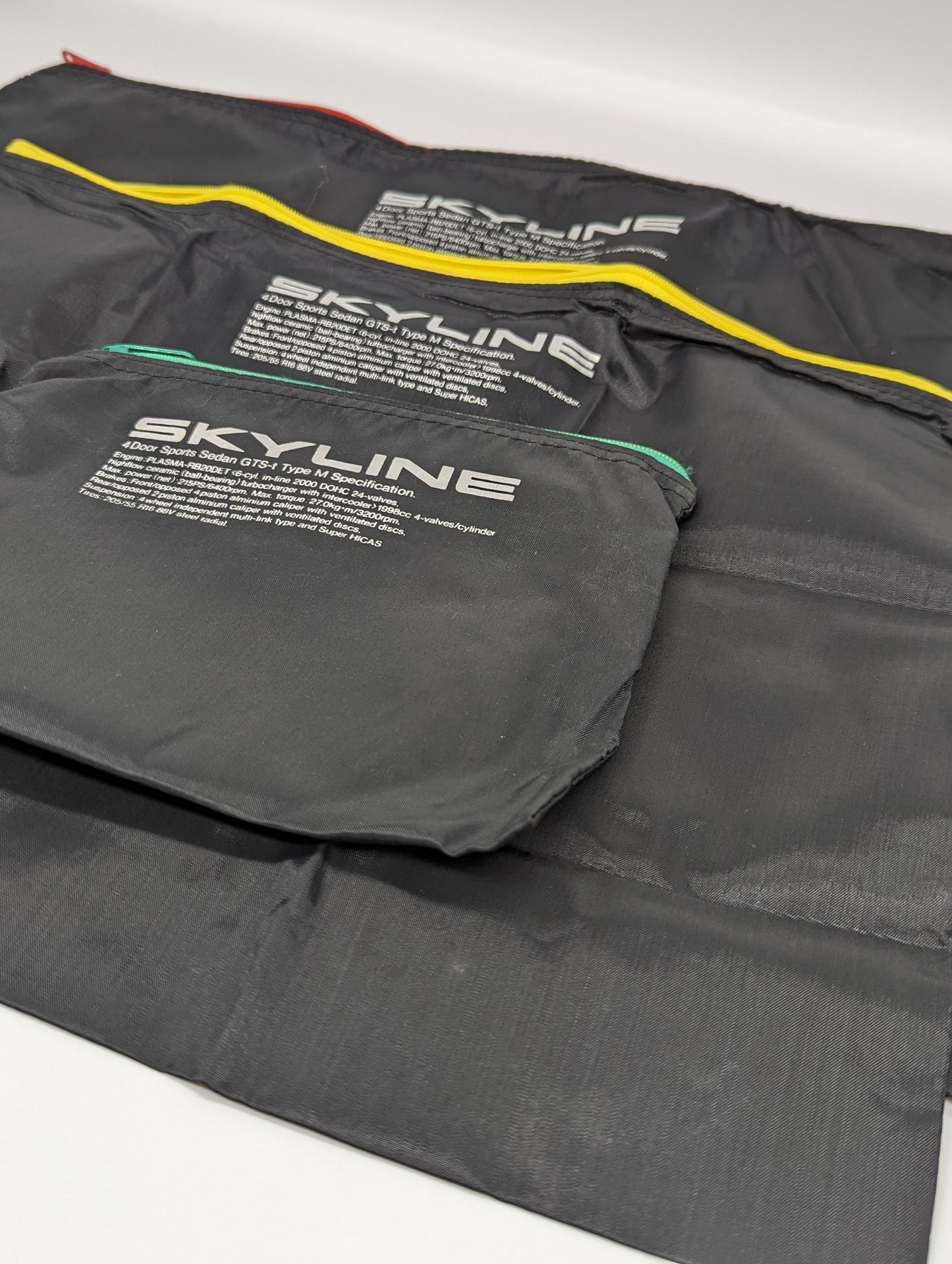 Nissan Skyline 3pc pouch set